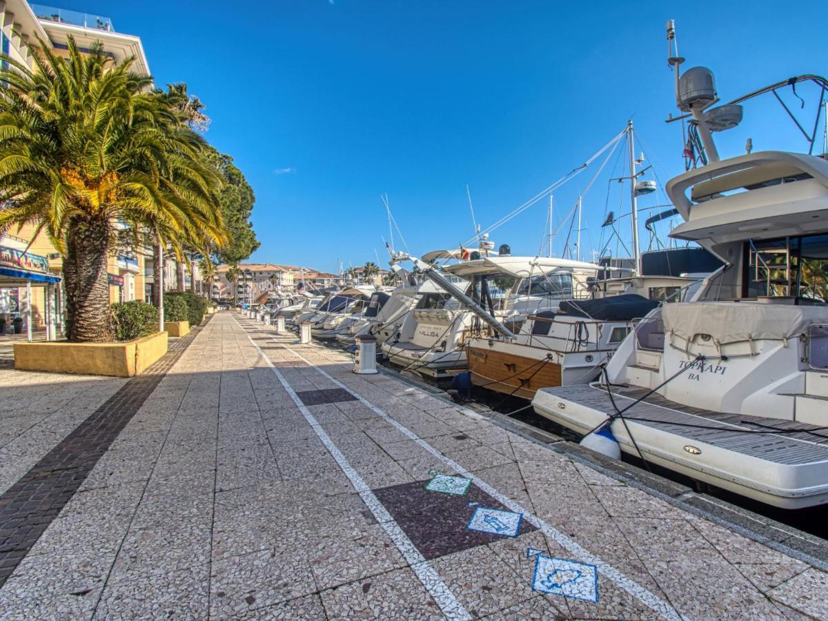 Port D'attache-7